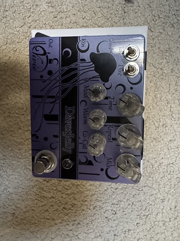Vivie Diver Jelly Delay | Reverb