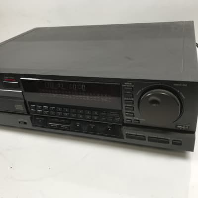 Technics SL-P770 Compact Disc CD Player 4DAC 18bit Digital Output