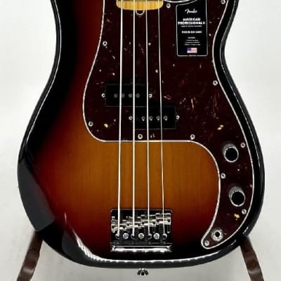 Fender American Professional II P Bass Maple Fingerboard Sunburst Serial#:US23045082 image 1