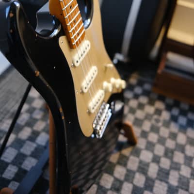 NAMM ltd Fender Fender Custom Shop '56 Stratocaster Roasted Relic Aged Black Electric Guitar 2020 - nitro lacquer finish image 3