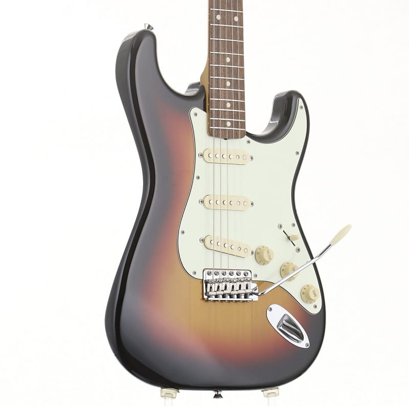 ギター Fender JAPAN Stratocaster Fender Made in Japan Junior Collection Stratocaster Satin