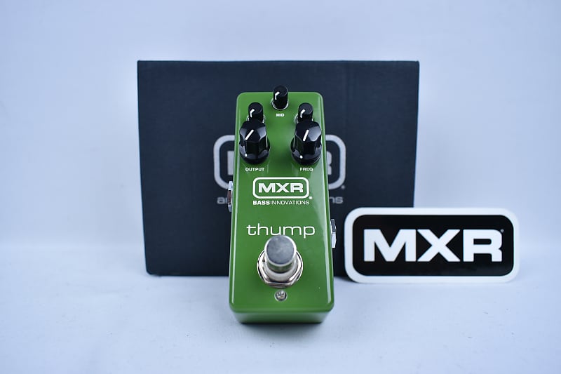 MXR M281 thump mini bass preamp