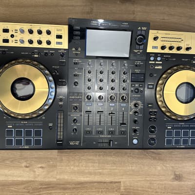 PIONEER XDJ-XZ CONTROLADOR DJ 4 CANALES - B2B Music Store