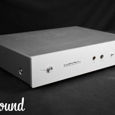 Luxman P-200 High-Fidelity Headphone Amplifier in Excellent Condition image 2