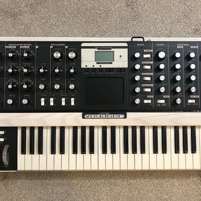 Moog MiniMoog Voyager Select Series Edition 44-Key Monophonic Synthesizer - White Cabinet with Flight Case image 16