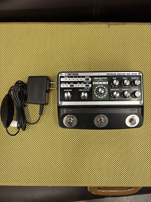 Boss RE-202 Space Echo