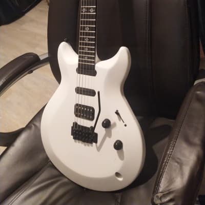 Yamaha aes fg signature Frank Gambale 2003 white | Reverb France Yamaha aes fg signature Frank Gambale 2003 white | Reverb France