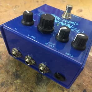 DLS Effects Chorus Waves CV2 Guitar Pedal | Reverb Poland