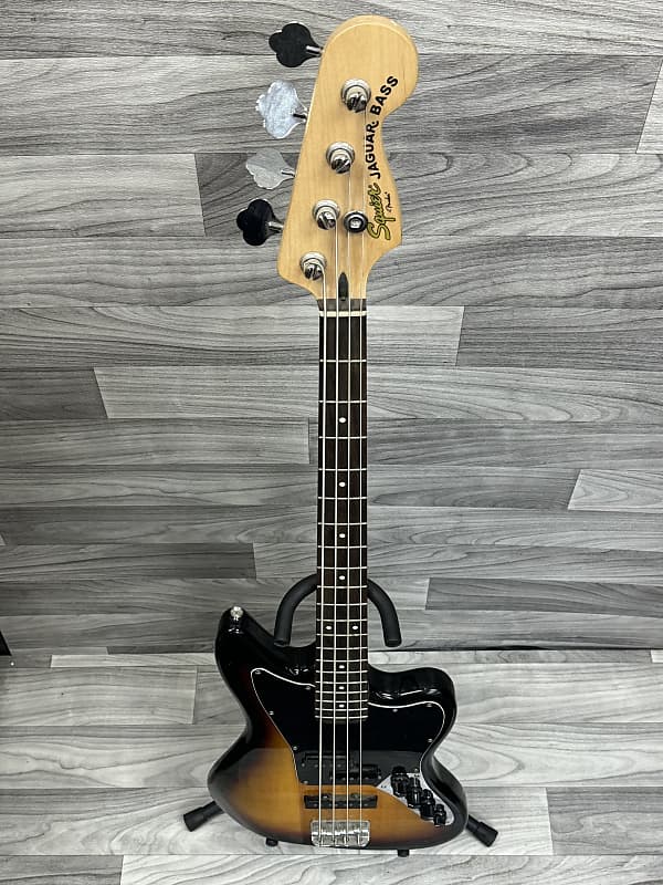 Squier Vintage Modified Jaguar Bass Special 2011 - 2018 - 3-Color Sunburst image 1