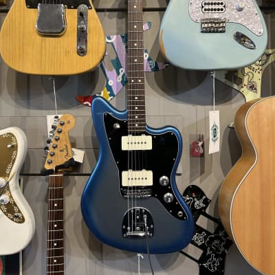 Fender Limited Edition American Professional Jazzmaster Rosewood Neck - Skyburst Blue Metallic image 9