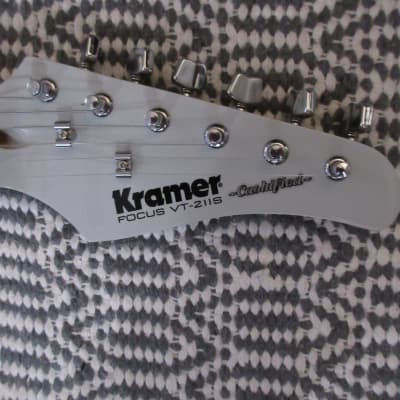 ~Cashified~ Kramer Strat-Style Pewter Rock 'n' Roller image 2