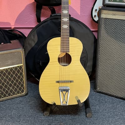 Stella Parlor 1960’s Blonde Faux Flame Guitar w/case image 5
