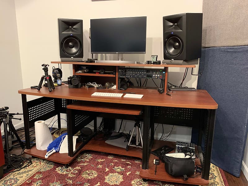 Studio RTA Producer Station Desk Reverb