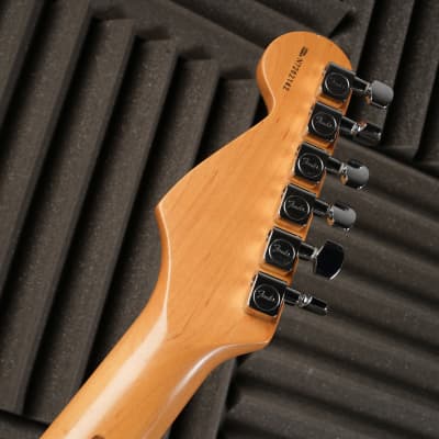 Fender Roadhouse Stratocaster with Rosewood Fretboard 1997 - 3-Color Sunburst image 7
