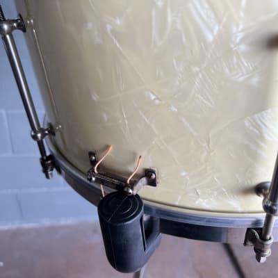 Vintage Ludwig & Ludwig 6.5x14" Snare Drum in White Marine Pearl image 6