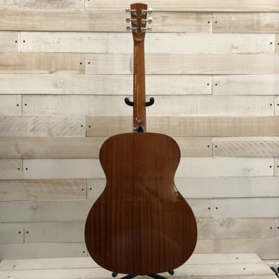 Bristol BM-16 000 Spruce/Mahogany Acoustic Guitar w/Padded Gig Bag image 6