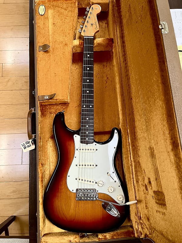 ギター Fender USA American Vintage Stratocaster Fender American Vintage '62 Stratocaster | Reverb