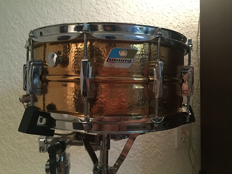 Ludwig No. 552K Hammered Bronze 6.5x14" Snare Drum with Rounded Blue/Olive Badge 1982 - 1984	 image 2
