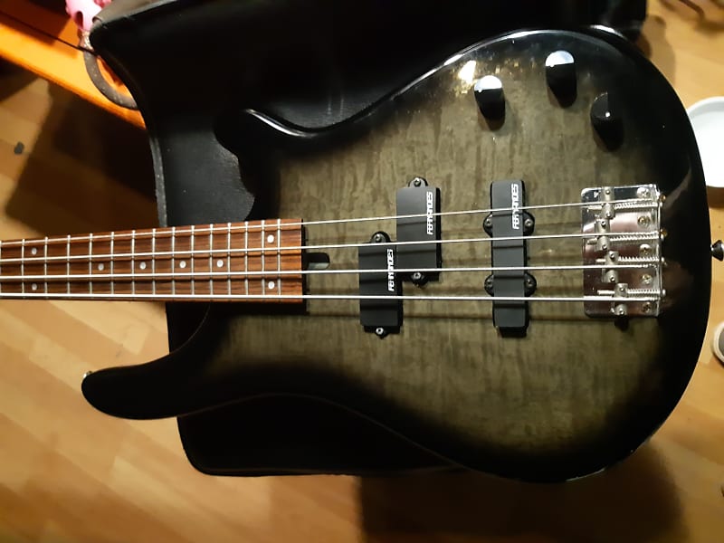 Fernandes FRB 40 Revolver Bass 90's Green