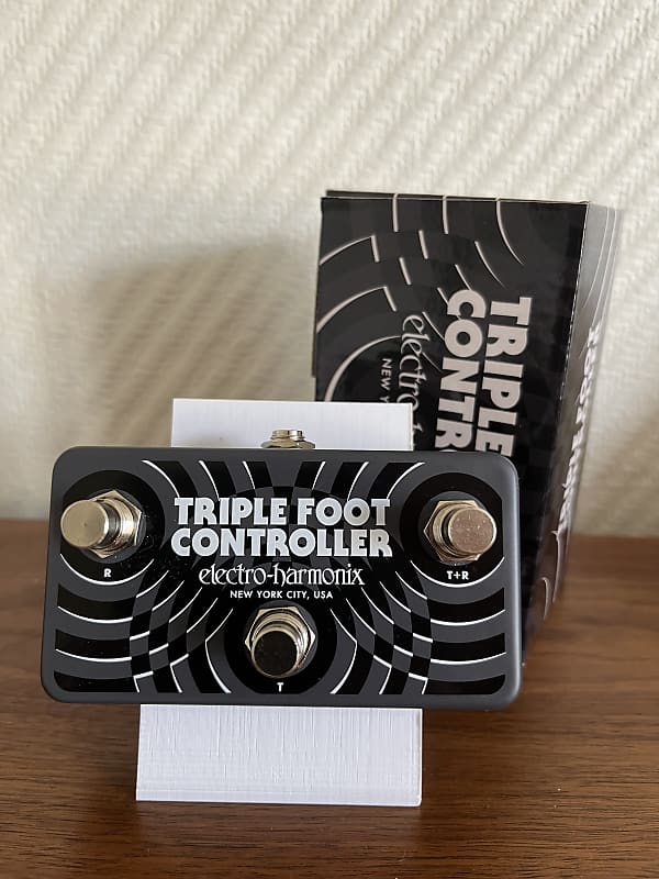 Electro-Harmonix Triple Foot Controller