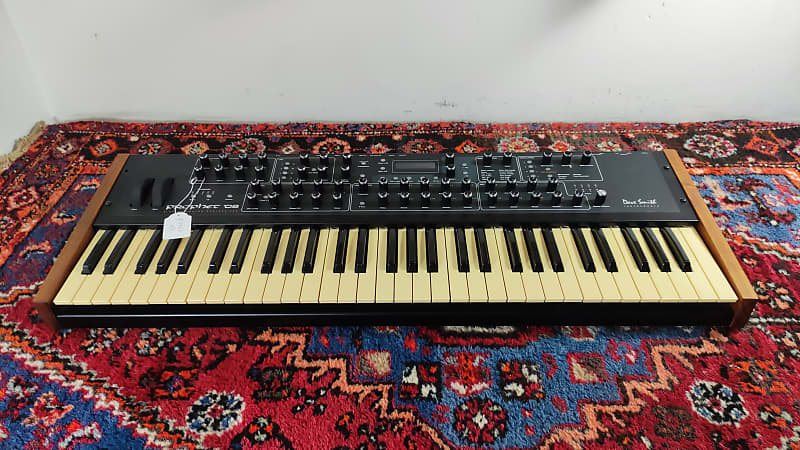 Dave Smith Instruments Prophet 08 PE 61-Key 8-Voice Polyphonic