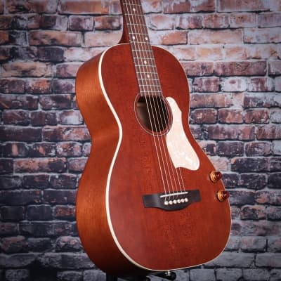 Art & Lutherie Roadhouse Q-Discrete Acoustic Guitar | Havana Brown image 2