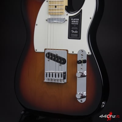 Fender Player Telecaster with Maple Fretboard 3-Color Sunburst B-STOCK image 3
