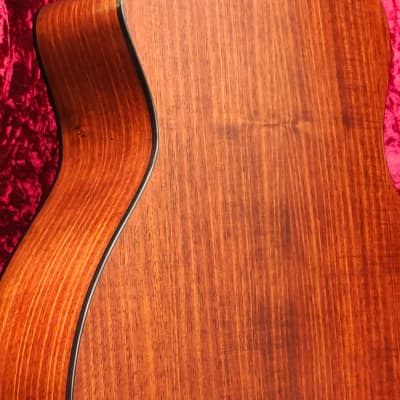 Taylor 324ce Grand Auditorium Mahogany/Blackwood Cutaway Acoustic/Electric with V-Class Bracing image 12