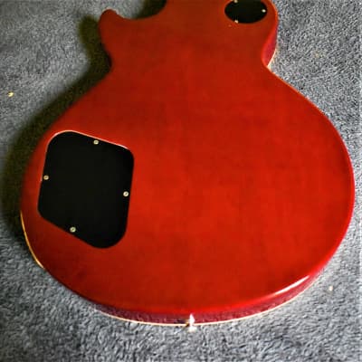 Gibson Les Paul Classic 2000 Heritage Cherry Sunburst image 4