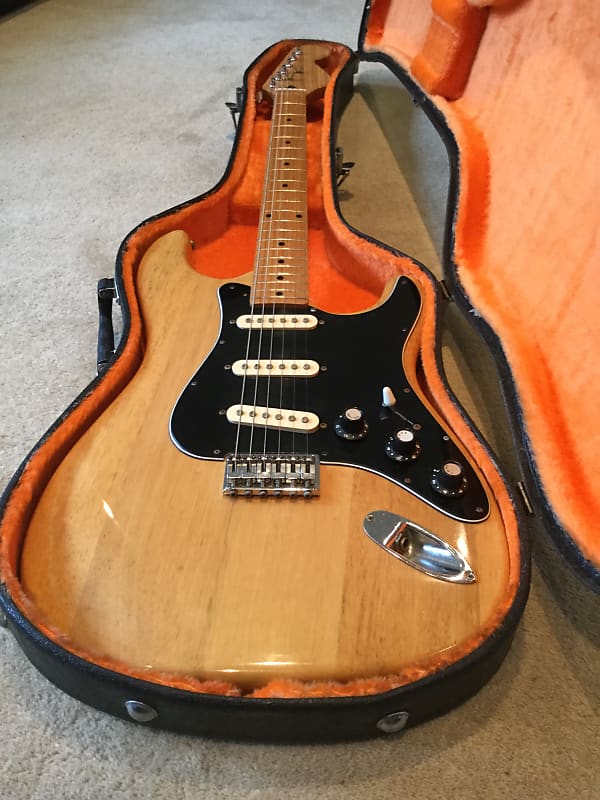 Early 1970s Solid Body Kay K-32 electric guitar in excellent Early 1970s Solid Body Kay K-32 electric guitar in excellent