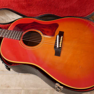 Gibson  J-45  1967 - Sunburst image 13