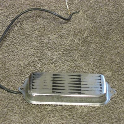 Vintage 1965 Kay Silvertone 1413L Pancake Pickup - Original Graphics image 2