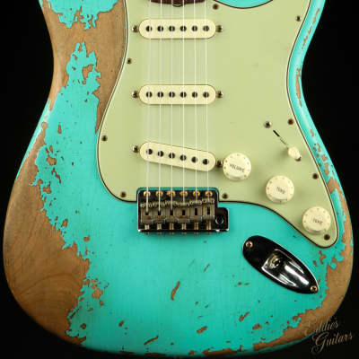 Fender Custom Shop Limited Edition '60 Dual-Mag II Stratocaster® Super Heavy Relic® RW - Aged Sea Foam Green image 2