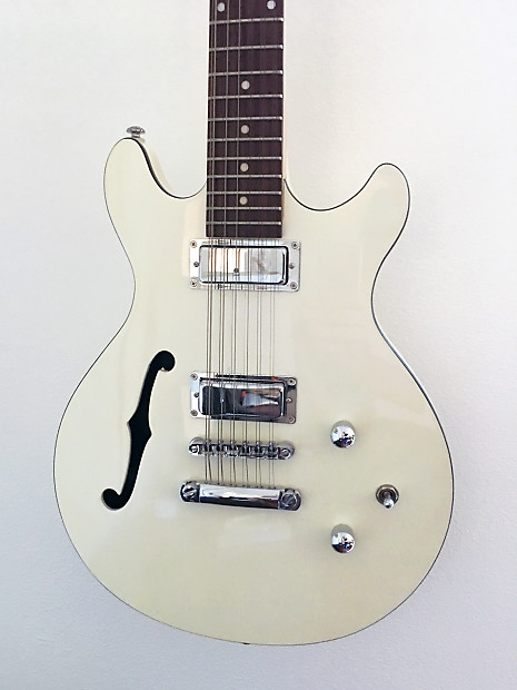 Daisy rock 12 shop string