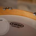 EVANS EQ4 FROSTED BASS DRUM BATTER HEAD (SIZES 18" TO 26") - 22"
