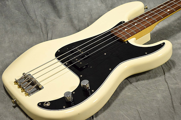 お値段Fender Japan PB70-70US Precision Bass フェンダージャパン プレシジョンベース プレベ 送料込み フェンダー