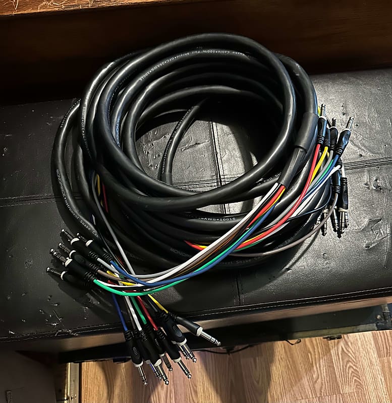 2 Monoprice 20 X 8 TRS 100 foil shielded instrument cable Reverb