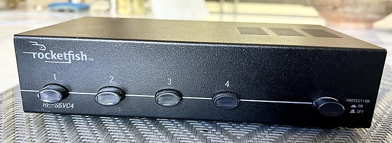 Rocketfish RF-SSVC4 4 Pair Stereo Speaker Selector  			