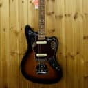 Fender Classic Player Jaguar Special (3-tone Sunburst)