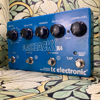 TC Electronic Flashback X4 Delay and Looper Pedal | Reverb