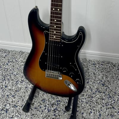 Fender American Standard Stratocaster 1998-2000 - 3-Colour Sunburst image 2