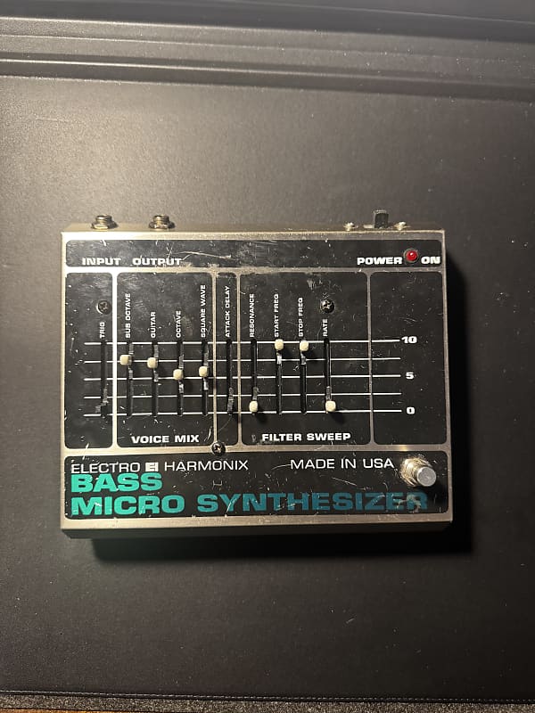 Electro-Harmonix Bass Micro Synthesizer