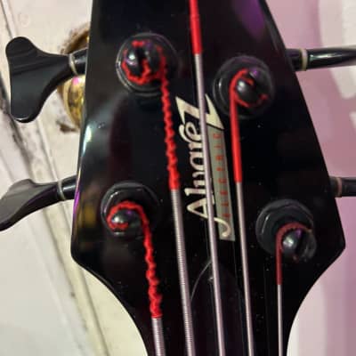 Alvarez Electric Villain 5 String Bass - Black image 11