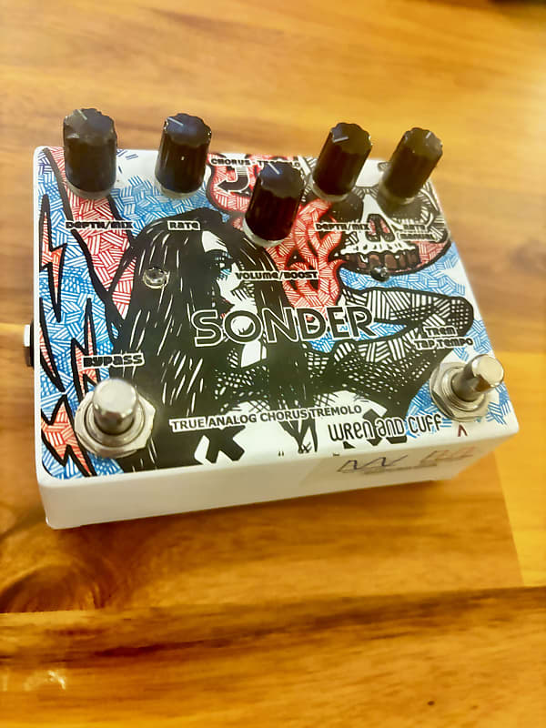 Wren and Cuff Sonder
