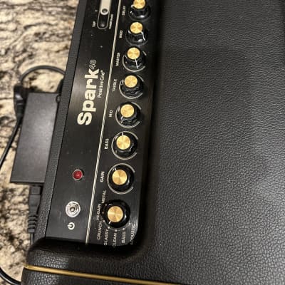 Positive Grid Spark 40 40-Watt 2x4" Modeling Guitar Combo 2020 - Present - Black image 3