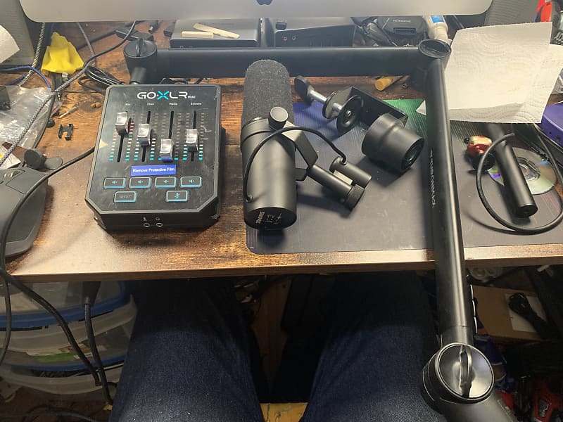 Shure SM7B Microphone + GoXLR Mini USB Interface Reverb