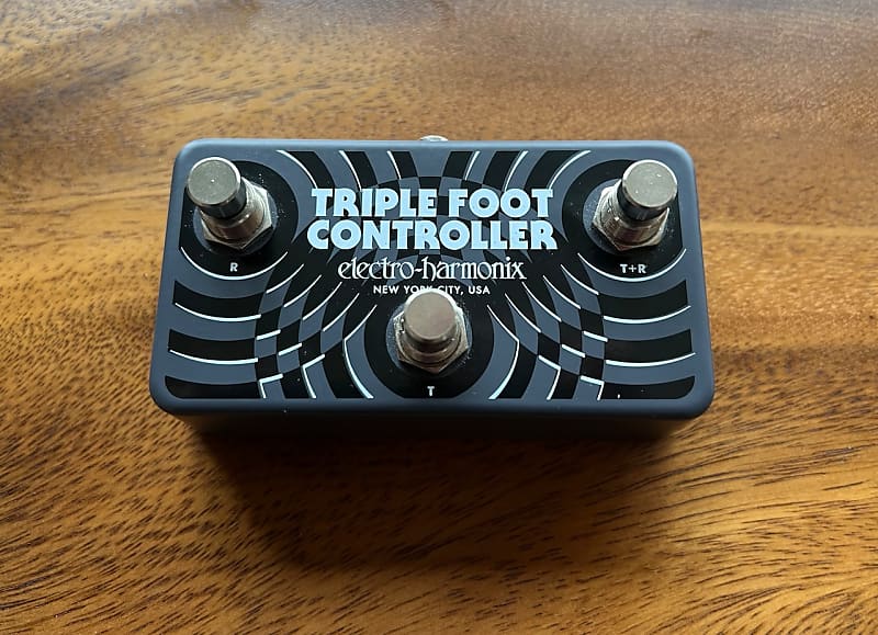 Electro-Harmonix Triple Foot Controller