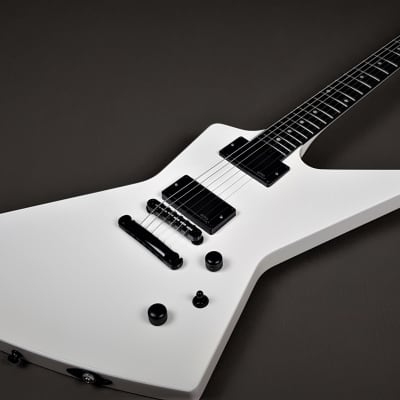 Manuel Ali Guitars X6 Custom Explorer 2019 white Metallic image 6