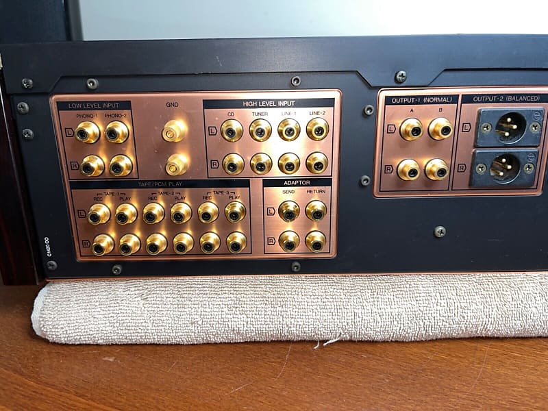 Vintage Sansui C-2301 Preamplifier. Top of the Line, Sounds Stunning!