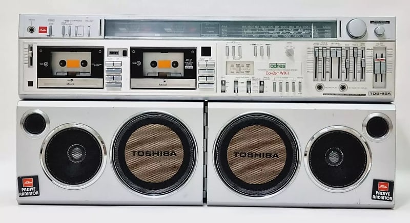 Vintage TOSHIBA BomBeat WX-1 Boombox Stereo Radio Cassette